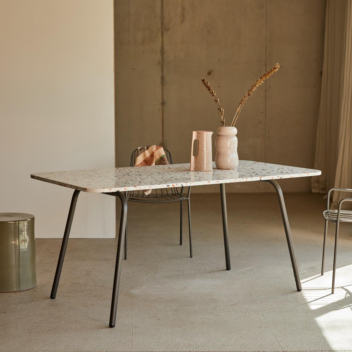 Tikamoon Table rectangulaire en terrazzo premium et métal brown 4-6 pers. Elio  