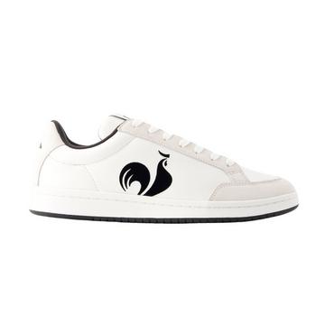 sneakers court rooster