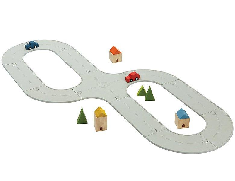 Plantoys  PlanToys Holzspielzeug Straßenund Schienen-Set aus Gummi Medium 