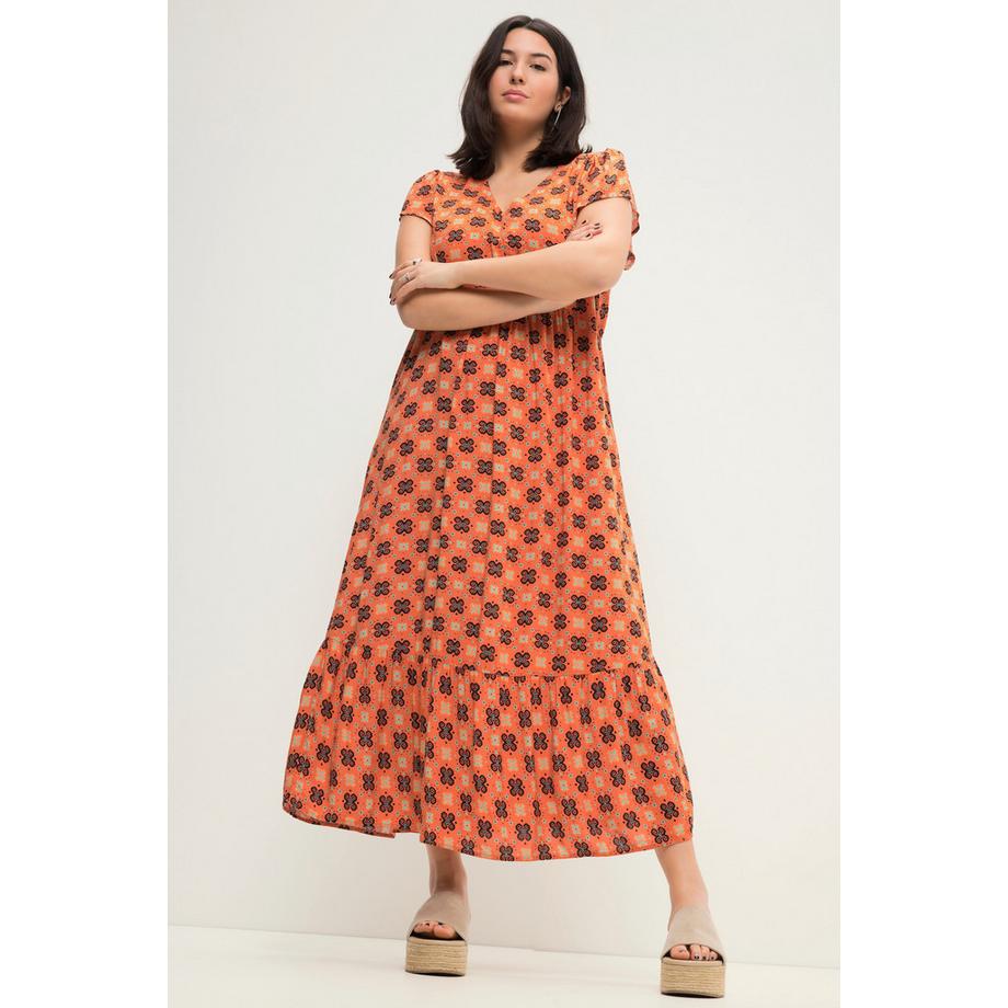 Studio Untold Robe Maxi Coupe Trapèze Imprimé All-Over Décolleté en V Manches Courtes Papillon  