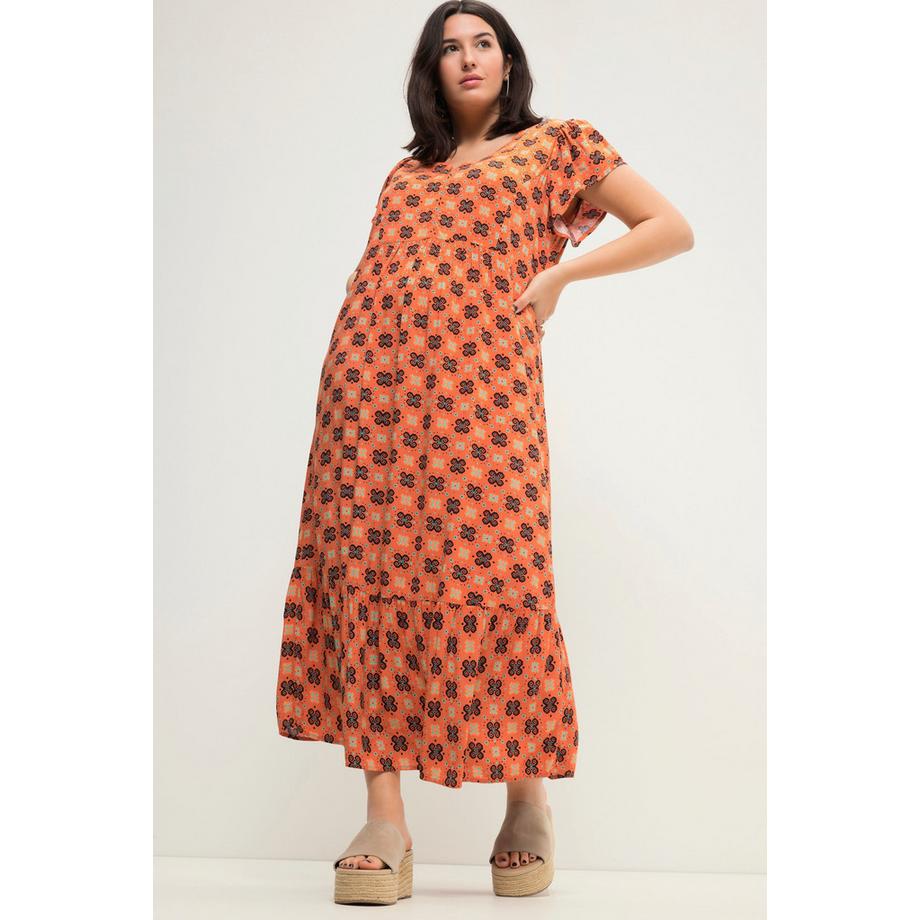 Studio Untold Robe Maxi Coupe Trapèze Imprimé All-Over Décolleté en V Manches Courtes Papillon  