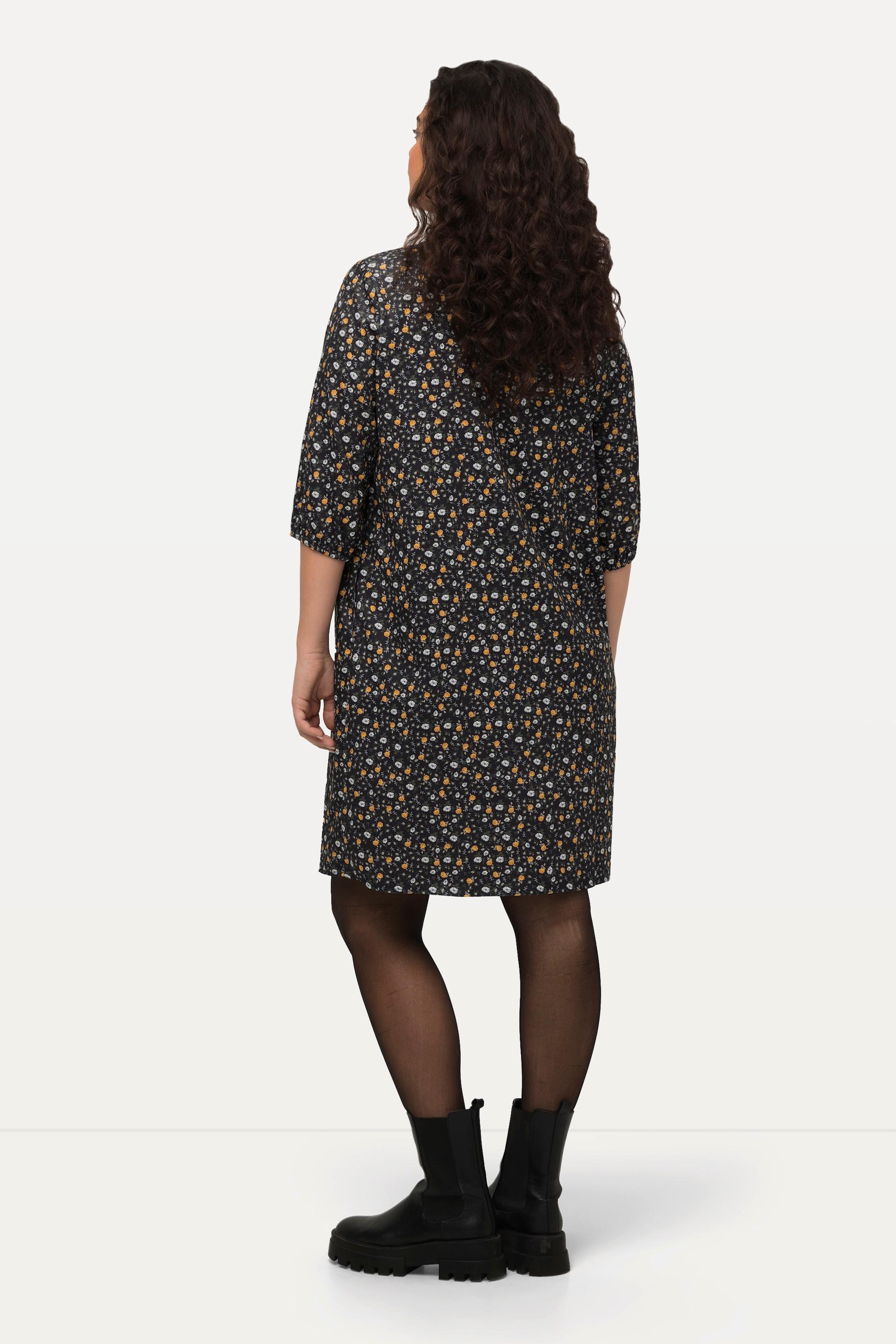 Ulla Popken  Robe en velours côtelé, ligne en A à col chemise et manches 3/4, motif à fleurs 