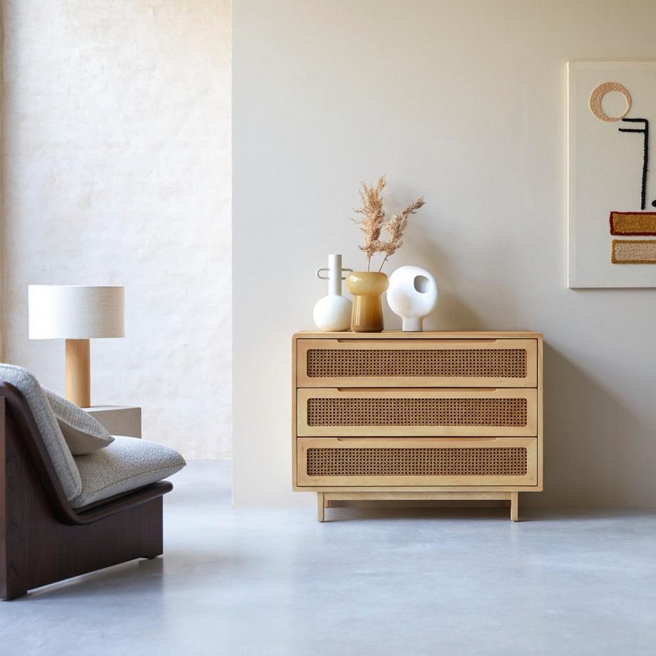 Tikamoon Kommode aus massiver Ulme und Rattangeflecht Luis  