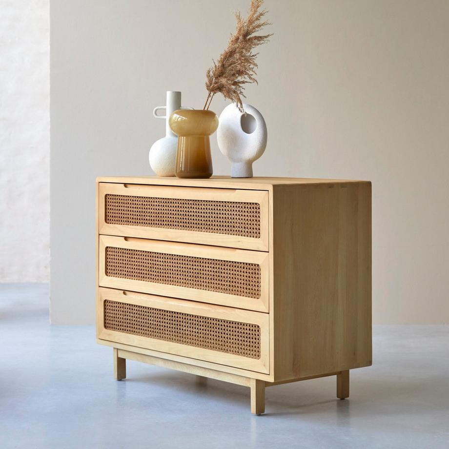 Tikamoon Kommode aus massiver Ulme und Rattangeflecht Luis  