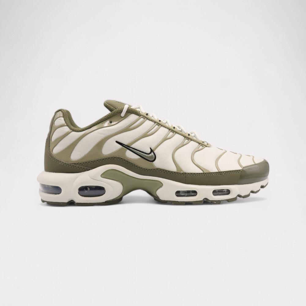 NIKE  Air Max Plus - Light Bone 