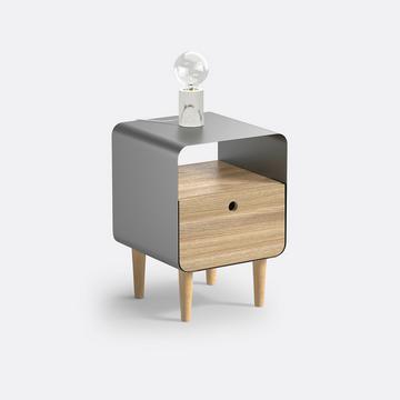 Nachttisch mit Eschenfurnier und Stahlmetall