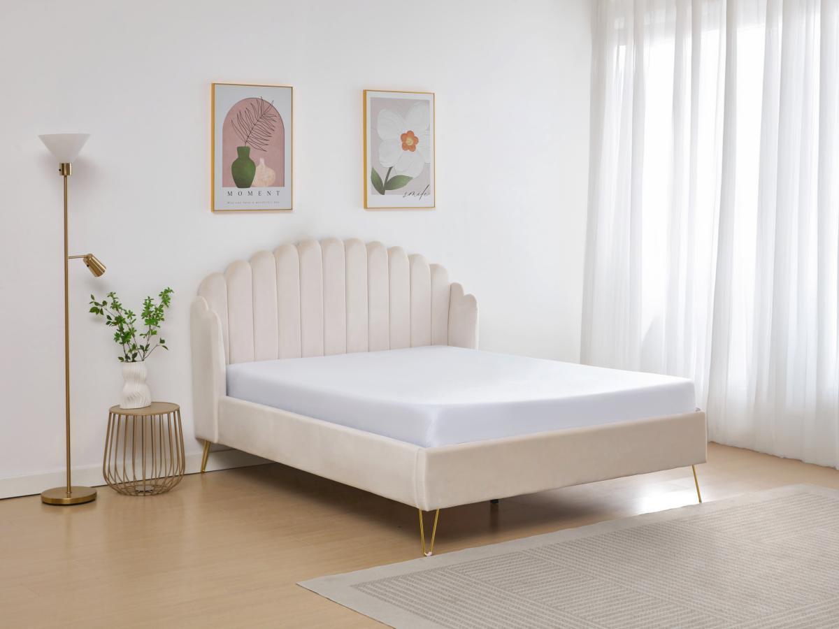 Vente-unique Lit 140 x 190 cm avec tête de lit ondulée - Velours - Beige - SAGALI  