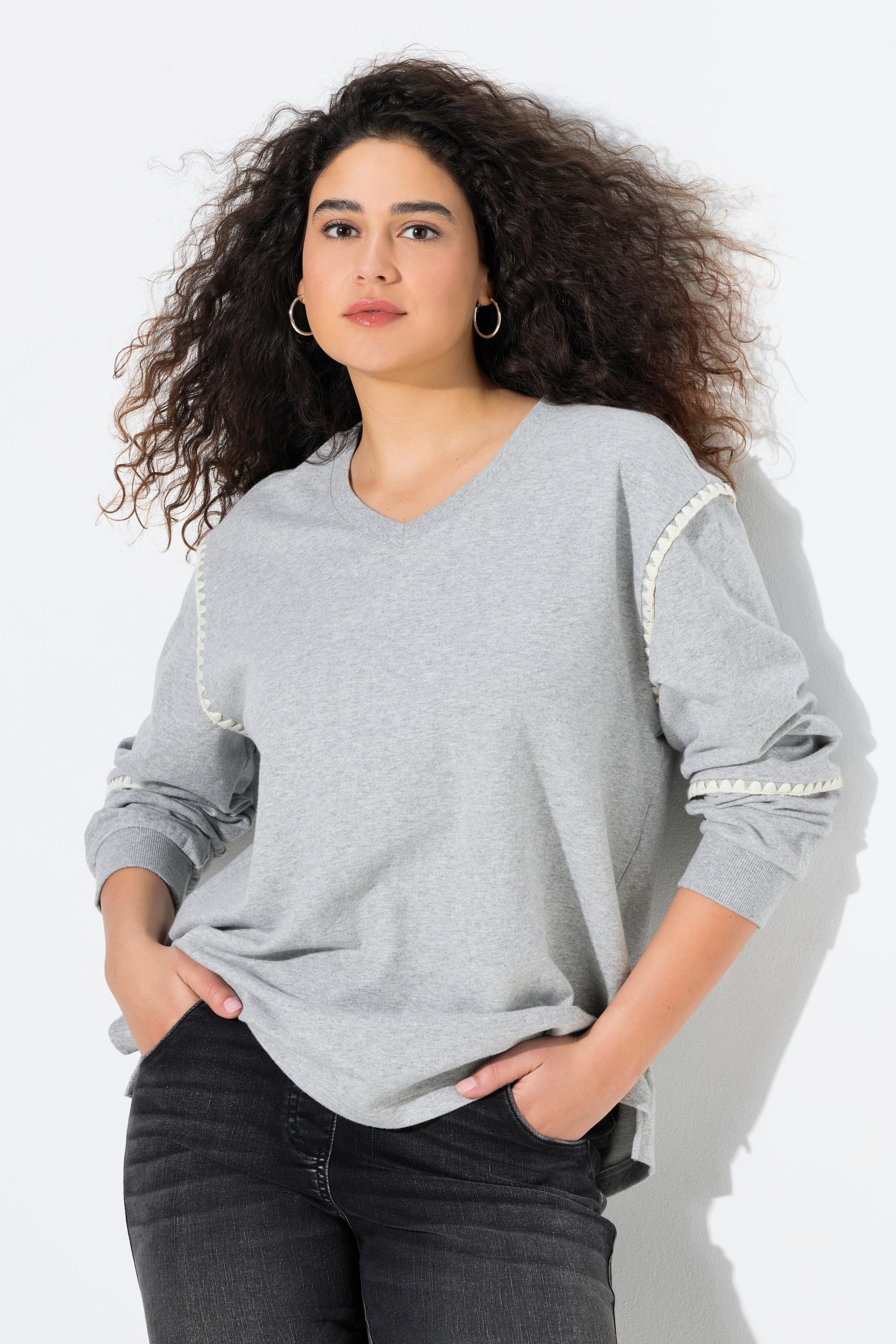 Ulla Popken Sweat-shirt oversize col en V manches longues avec coutures décoratives  