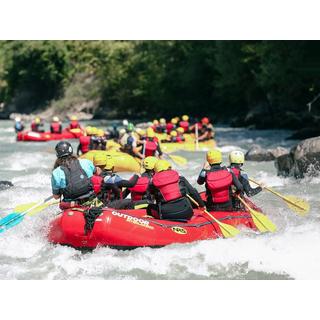 Smartbox  Emozionante avventura di rafting lungo il fiume Lütschine - Cofanetto regalo 