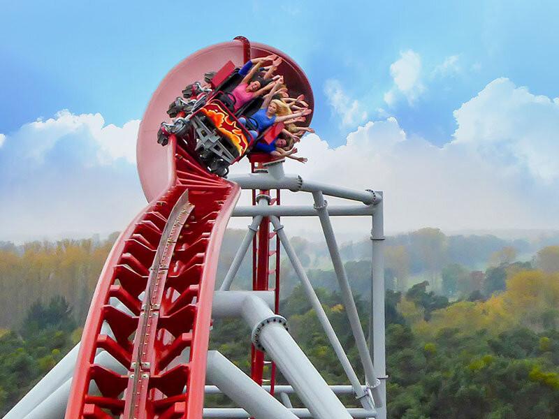 Smartbox  Journée à Holiday Park : 1 entrée pour 2 personnes - Coffret Cadeau 