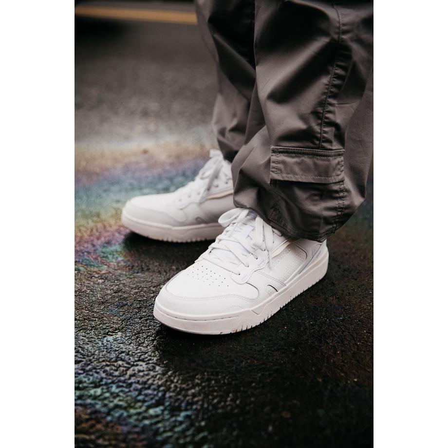 DECATHLON  Baskets - 