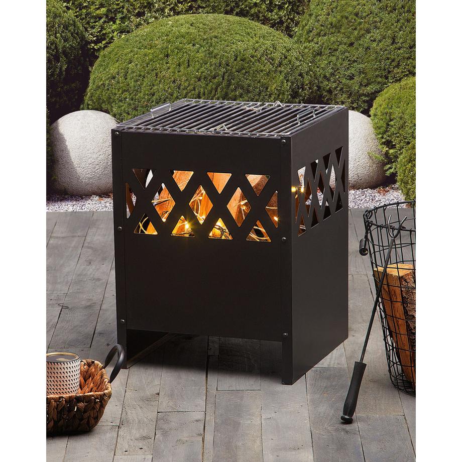 Beliani Grill-Feuerstelle aus Stahl  SHIGA  