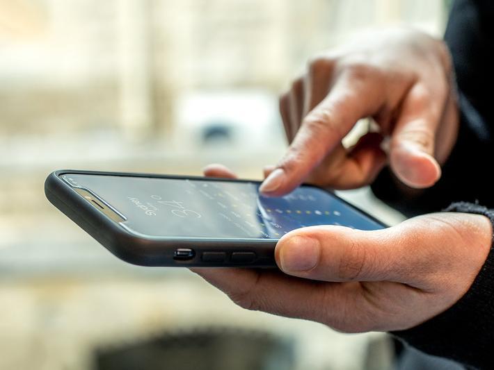 QUAD LOCK  313-065-6607 Display-/Rückseitenschutz für Smartphones Klare Bildschirmschutzfolie Apple 1 Stück(e) 