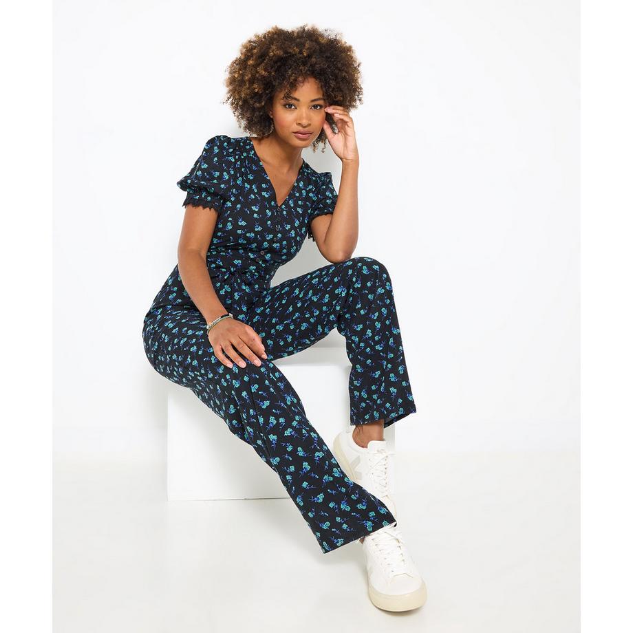Weit geschnittener Jumpsuit mit Blumenmuster