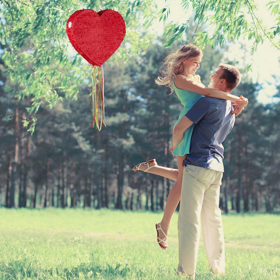 B2X  Pinata coeur rouge 