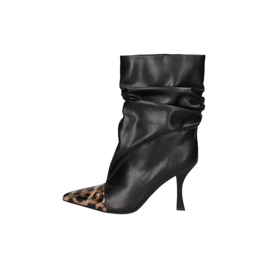 Schuh mit Absatz
