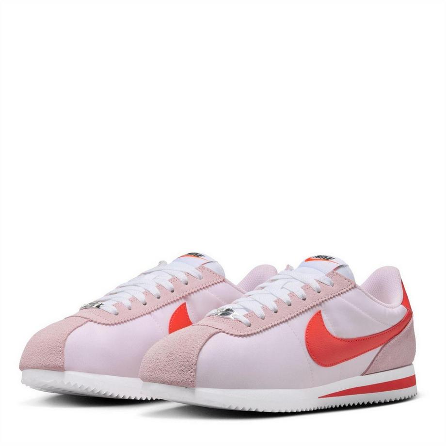 NIKE Baskets Cortez avec Panneaux en Daim  
