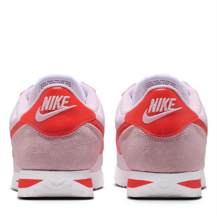 NIKE Baskets Cortez avec Panneaux en Daim  
