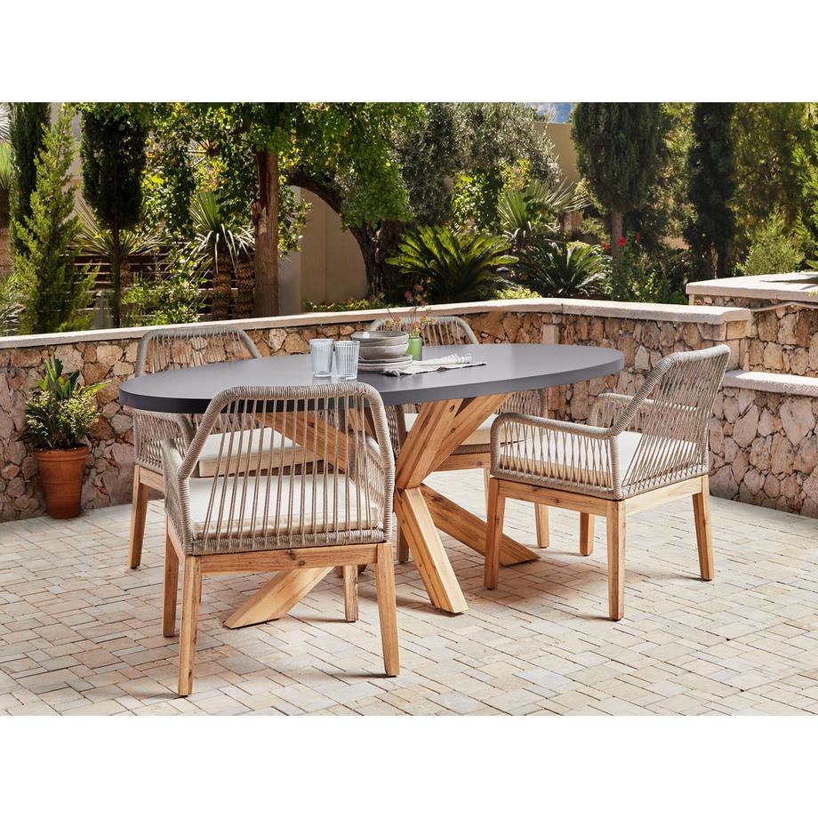 Beliani Ensemble de salle à manger de jardin pour 4 personnes en Fibre-ciment Industriel ORISTANO  