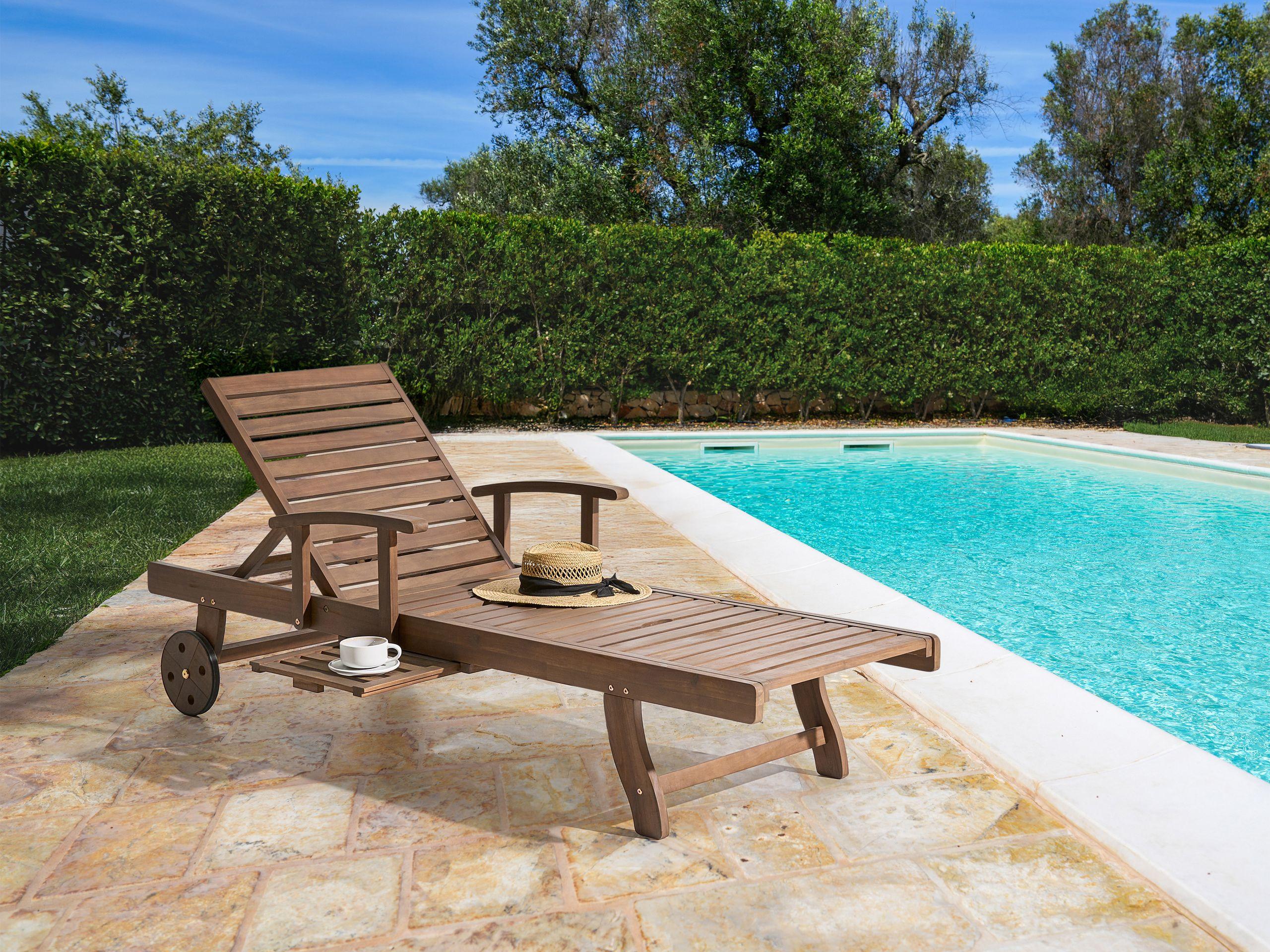 Beliani Lettino Prendisole en Legno d'acacia Rustico AMANTEA  