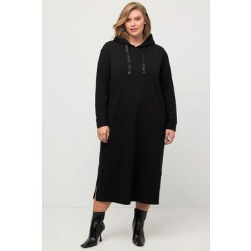 Robe midi en molleton. Capuche, poches et fentes longues sur les côtés