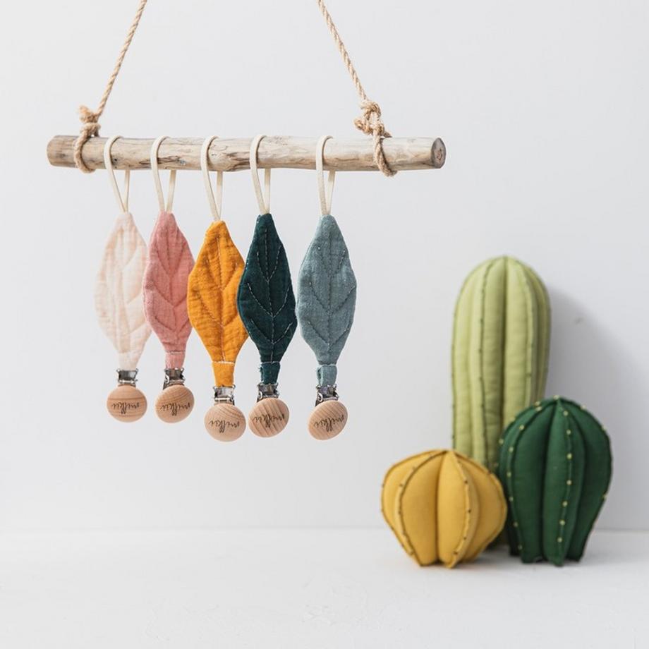 Milkii  Schnullerkette Leaf 