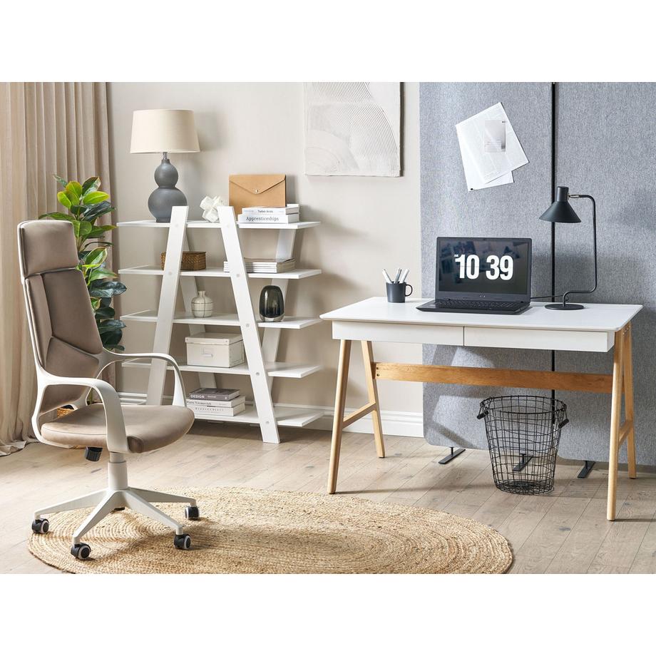 Beliani  Büromöbel-Set aus MDF-Platte Skandinavisch ESCALANTE/SHESLAY 