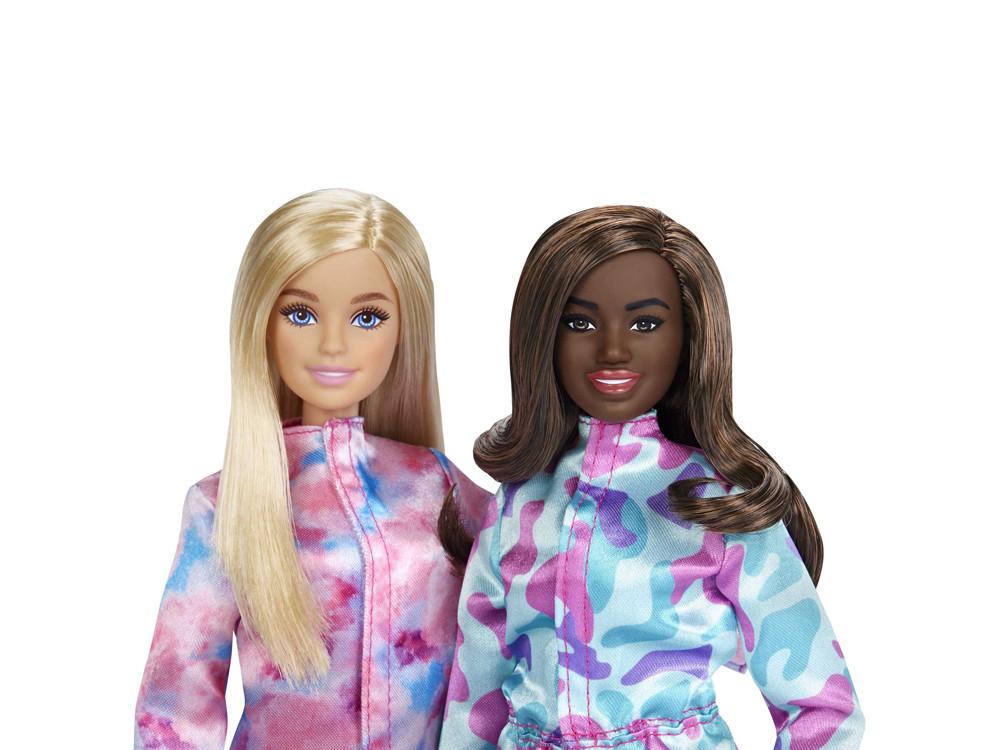 Mattel  Poupées Barbies Sports d'Hiver 