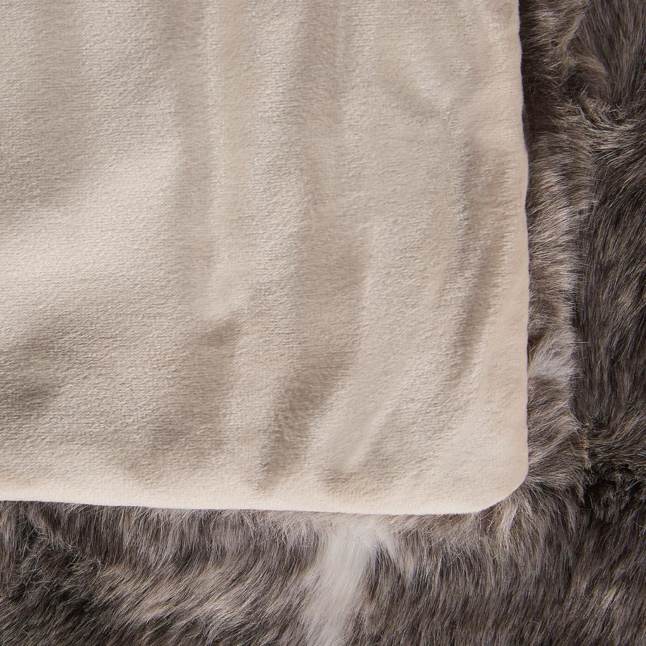 Beliani TADDART Moderne Acryl Kuscheldecke  