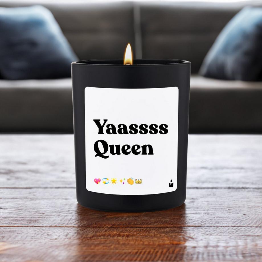 CandleHand Bougie Parfumée Woody Yaassss Queen  