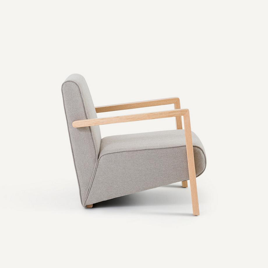 AM.PM Fauteuil tissu 42% laine et pied en chêne Sanami  