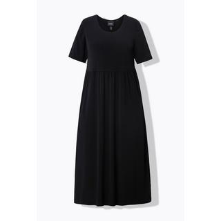 Ulla Popken Robe en jersey Couture empire Col rond Manches courtes Poches  