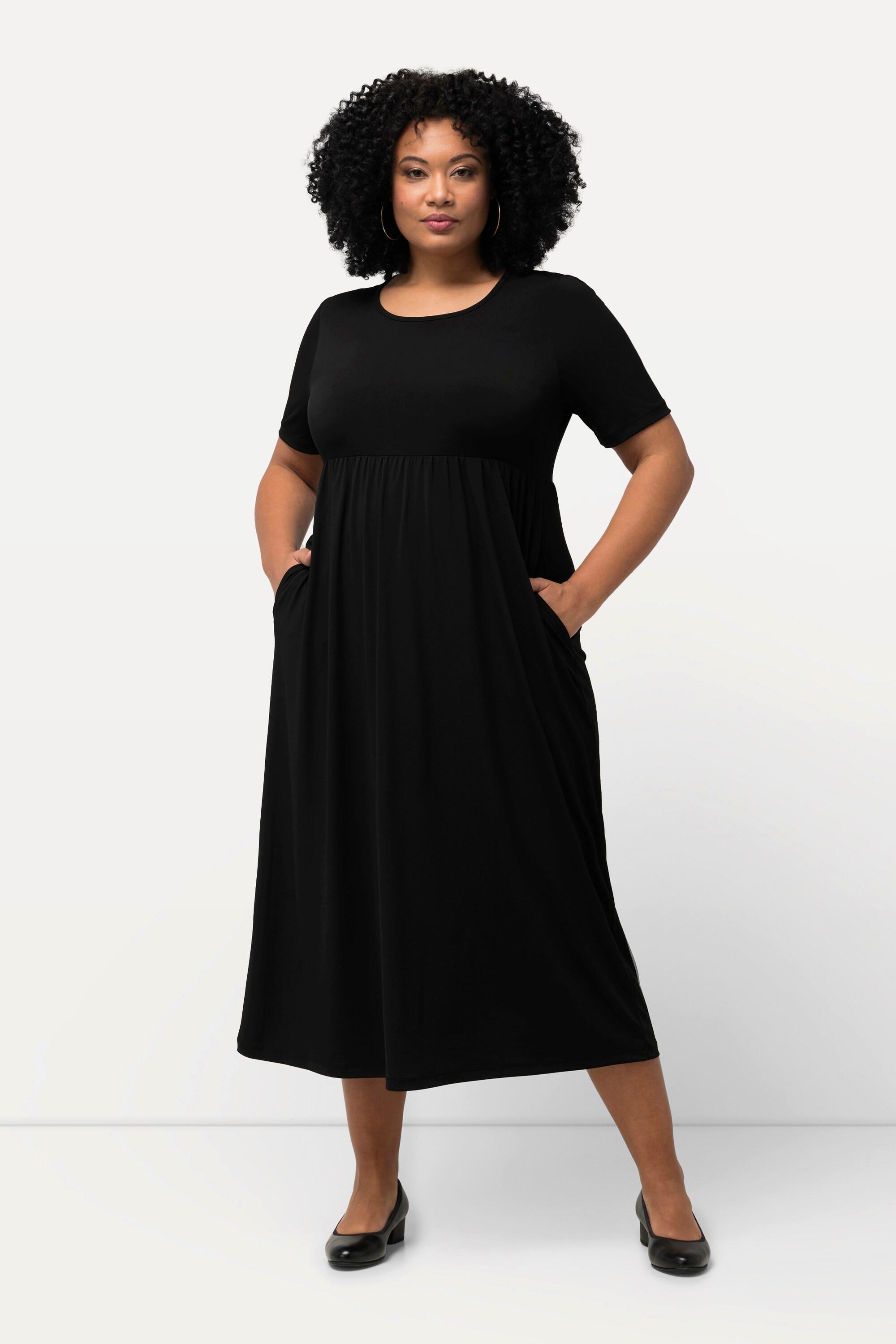 Ulla Popken Robe en jersey Couture empire Col rond Manches courtes Poches  