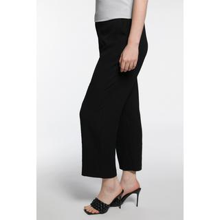 Ulla Popken  Pantaloni a 7/8 con taglio della gamba dritto e ampio, texture e cintura comoda 