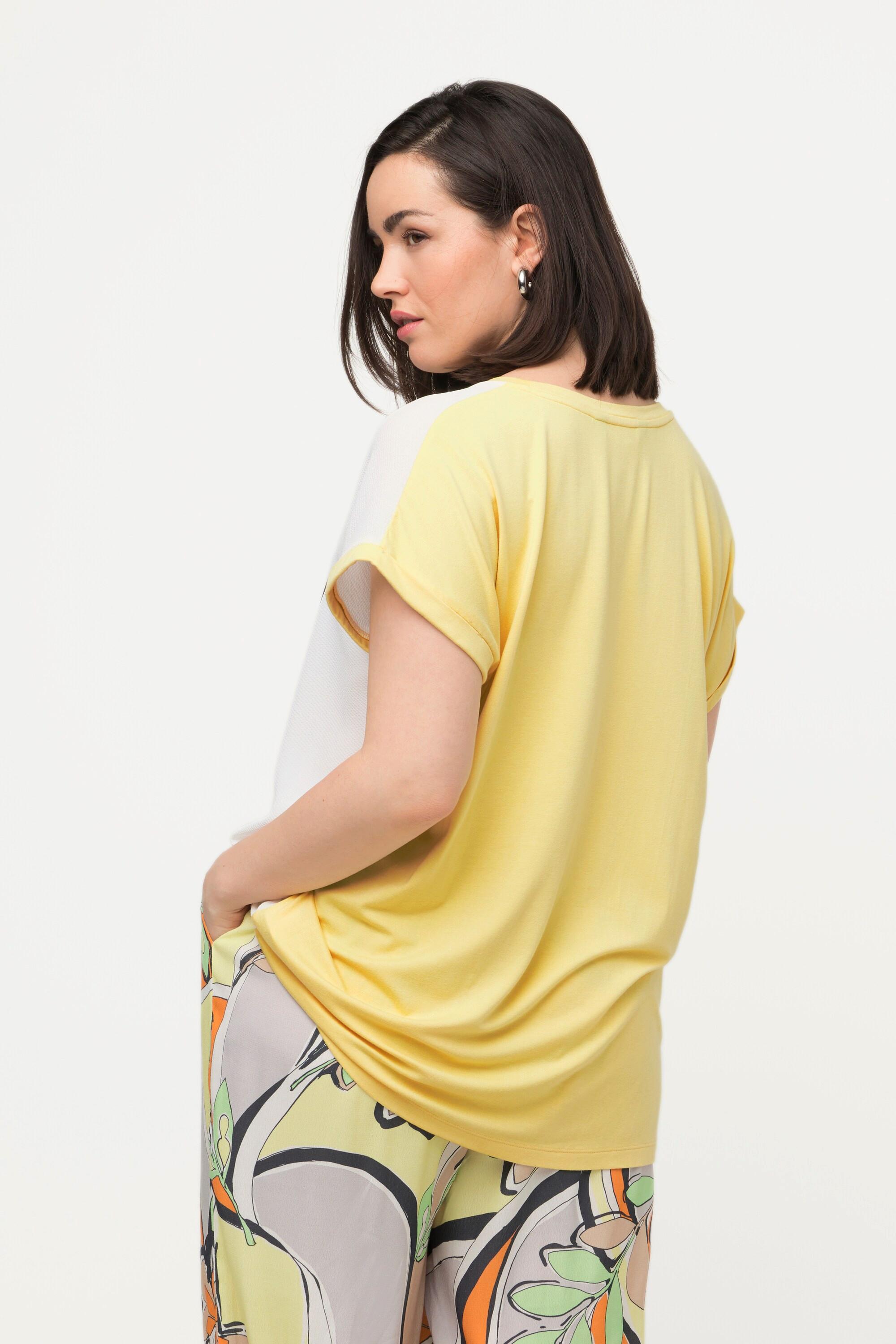 Ulla Popken  T-shirt dal taglio oversize con scritta, scollo a girocollo e mezze maniche 