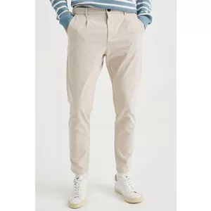 Herren-Tapered-Fit-Chinohose mit Muster