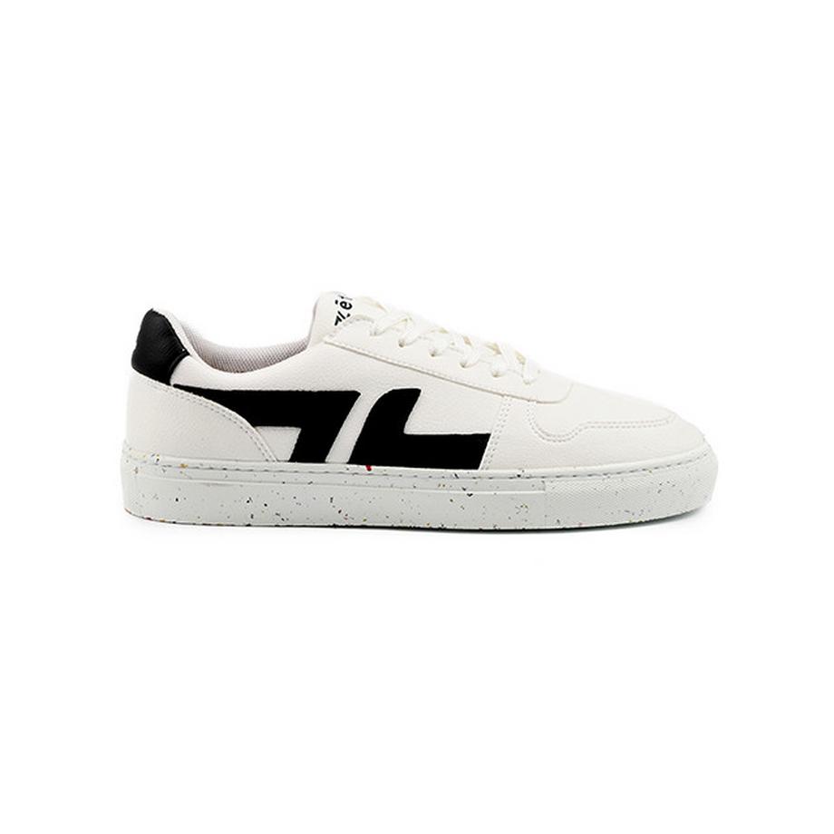 ZÈta Alpha Noir Low Top Sneakers  