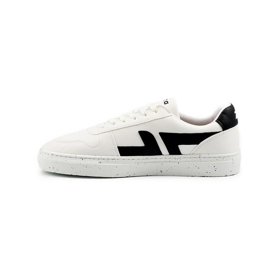 ZÈta Alpha Noir Low Top Sneakers  