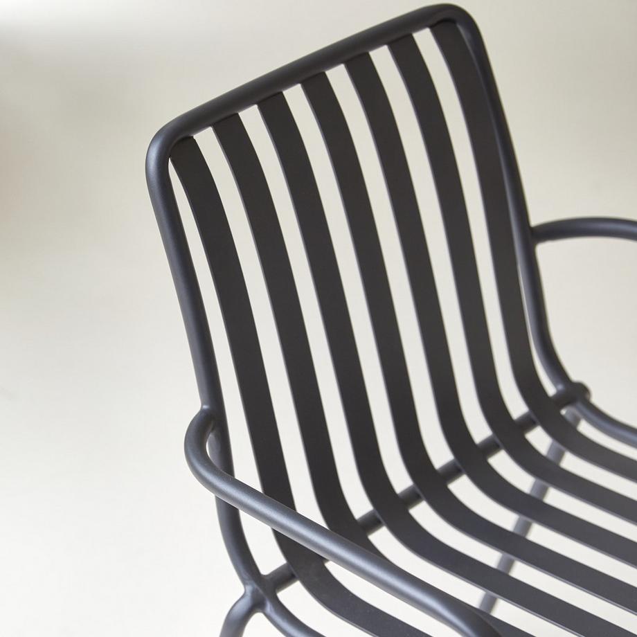 Tikamoon Fauteuil en métal black Gaby  