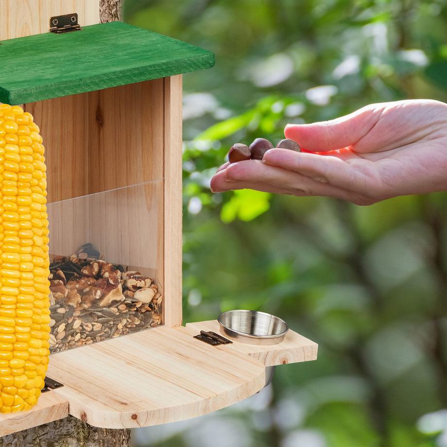 B2X  Haus zum Füttern von Eichhörnchen 