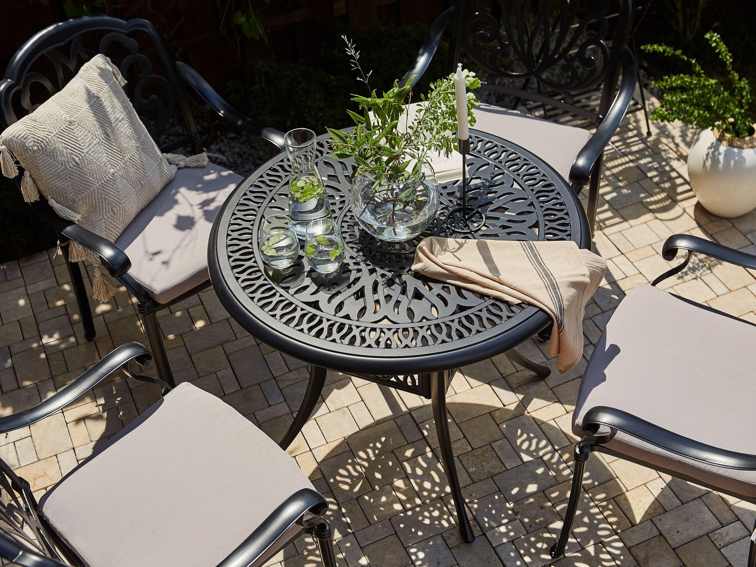 Beliani Outdoor Bistrotisch aus Aluminium Retro ANCONA  