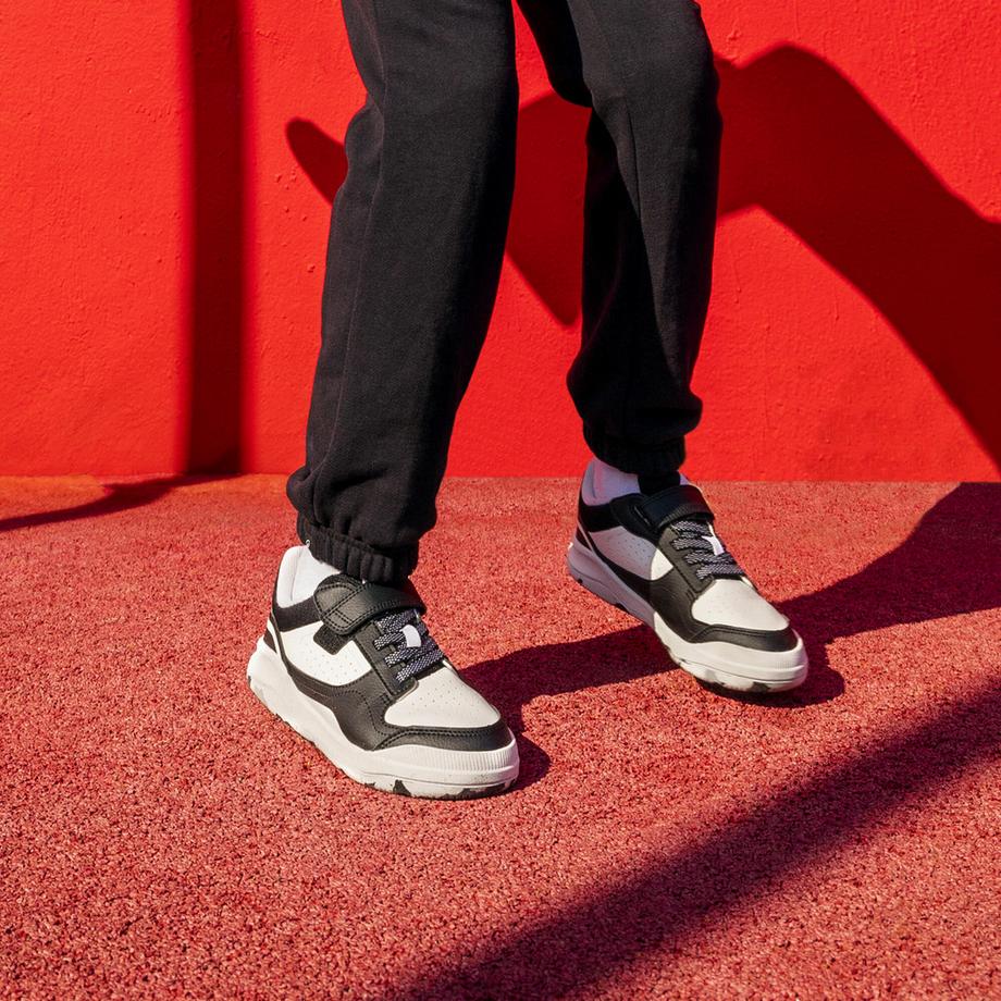 DECATHLON Playventure Yard Robuste Kinder Turnschuhe  