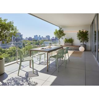 Beliani Gartentisch aus Polypropylen Modern BARTICA  