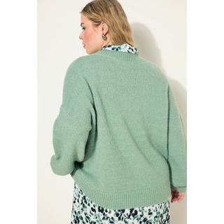 Studio Untold  Maglione dal taglio oversize con scollo a girocollo e maniche lunghe 