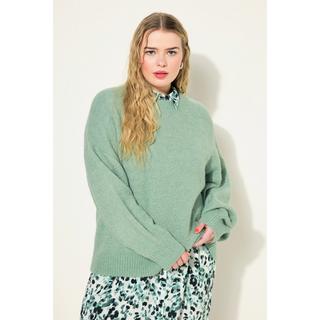 Studio Untold  Maglione dal taglio oversize con scollo a girocollo e maniche lunghe 