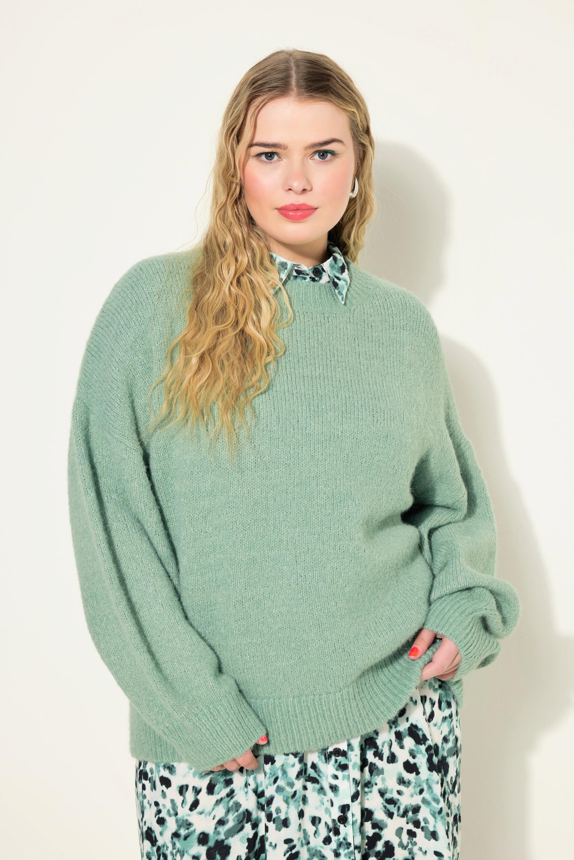 Studio Untold  Maglione dal taglio oversize con scollo a girocollo e maniche lunghe 