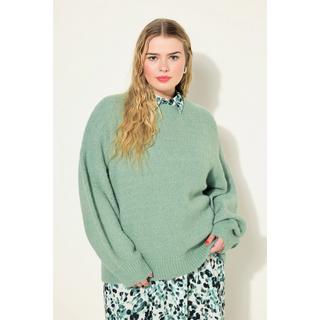 Studio Untold  Maglione dal taglio oversize con scollo a girocollo e maniche lunghe 