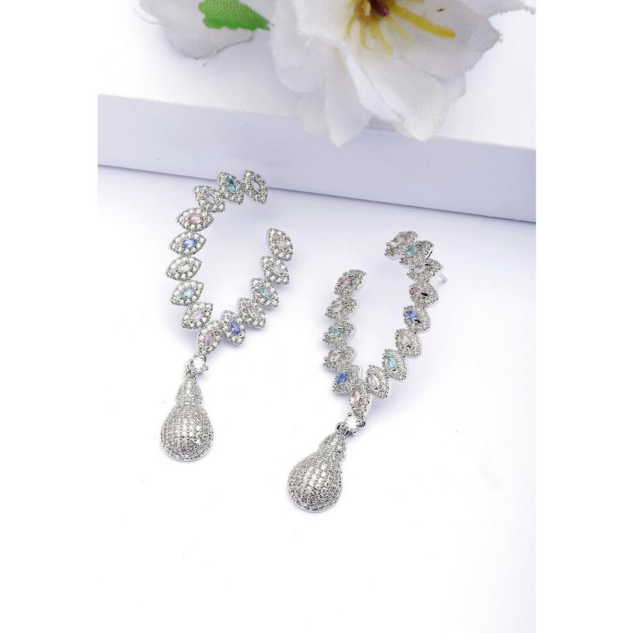 AVANT-GARDE PARIS  Zarte Blatt-Tropfenohrringe 