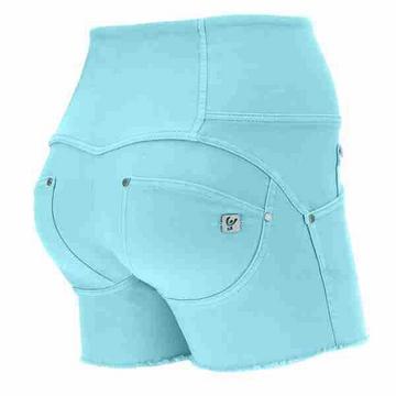 Pantaloncini push-up WR.UP® in tessuto ecologico con vita alta e bottoni.