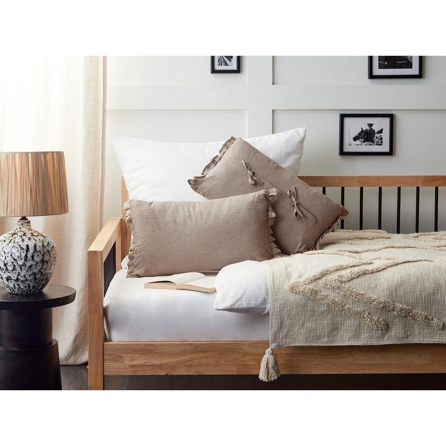 Beliani Lot de 2 coussins décoratifs en Lin Minimaliste SASSAFRAS  